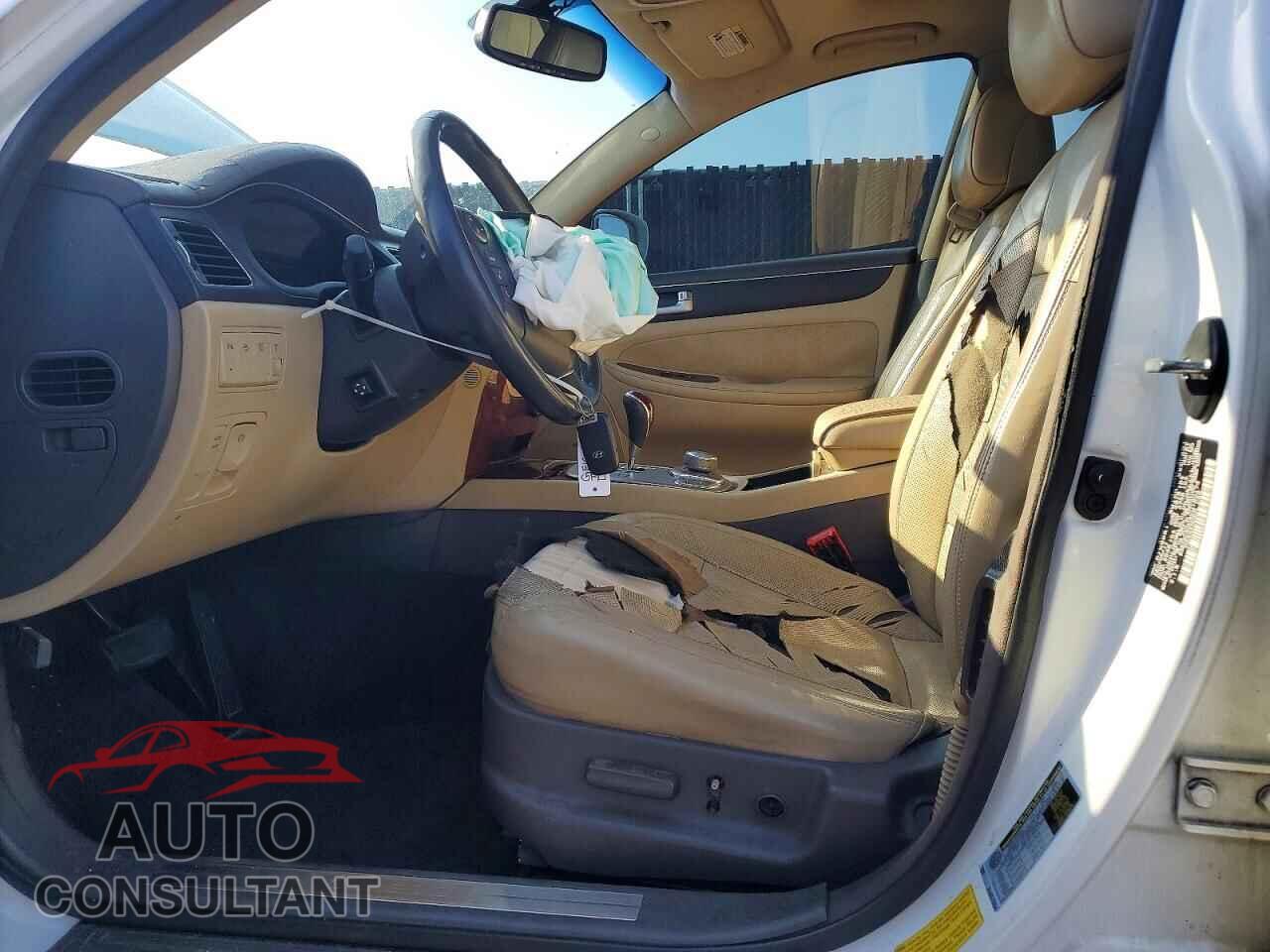 HYUNDAI GENESIS 2012 - KMHGC4DD5CU180174
