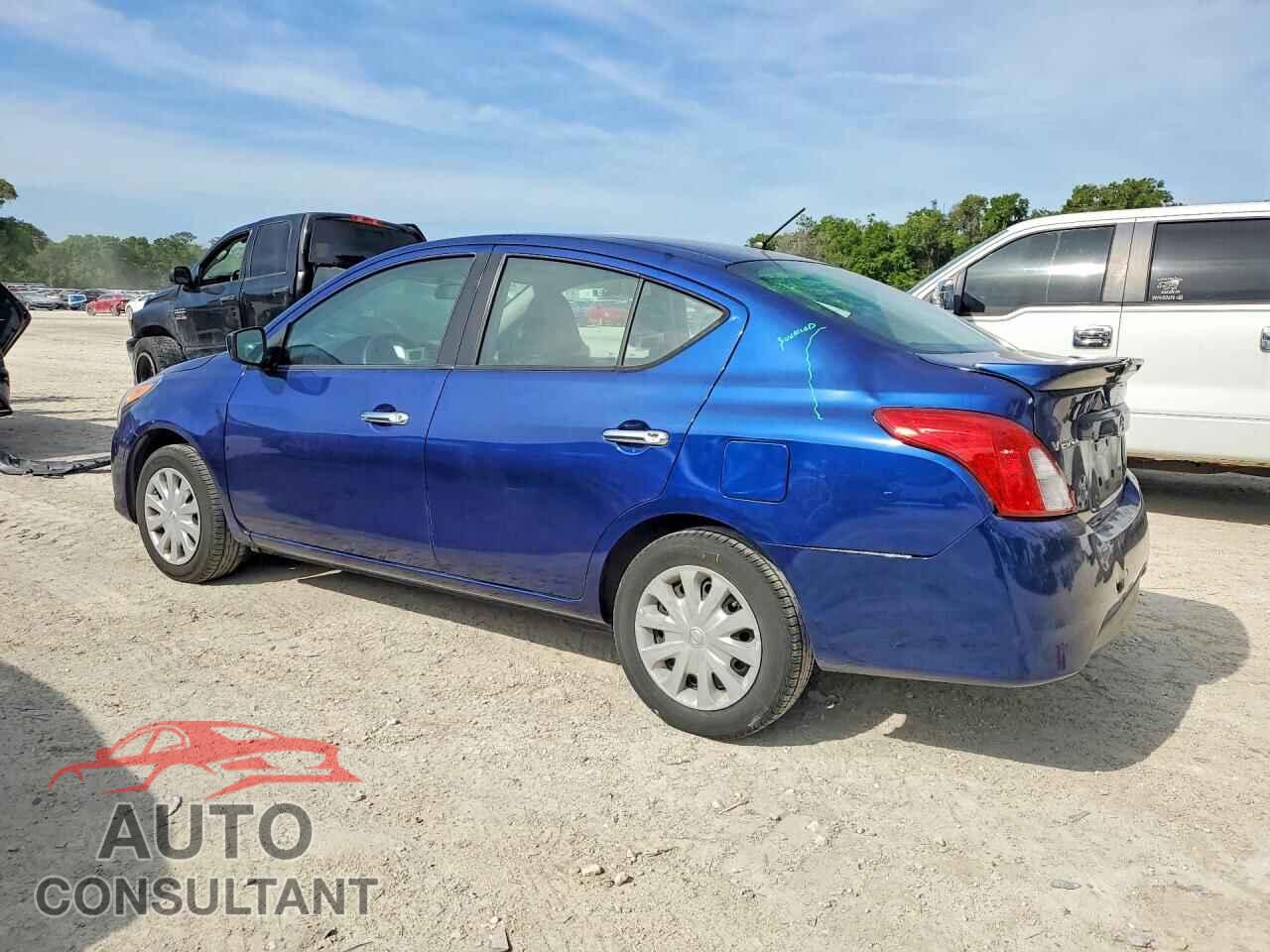 NISSAN VERSA 2019 - 3N1CN7AP3KL815384
