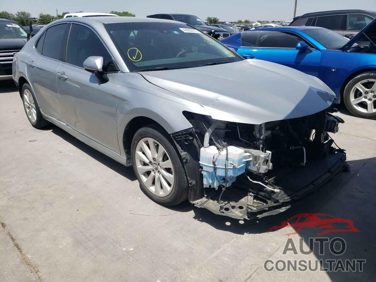 TOYOTA CAMRY 2018 - 4T1B11HKXJU536784