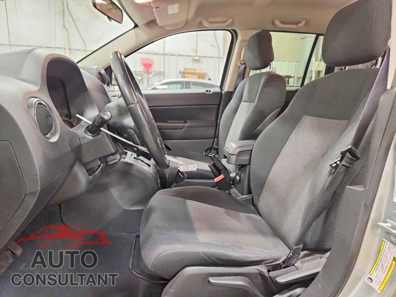 JEEP COMPASS 2011 - 1J4NT1FBXBD246300