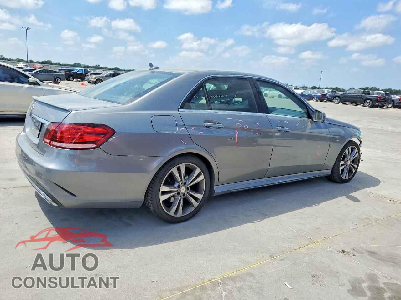 MERCEDES-BENZ E-CLASS 2014 - WDDHF5KBXEA889409