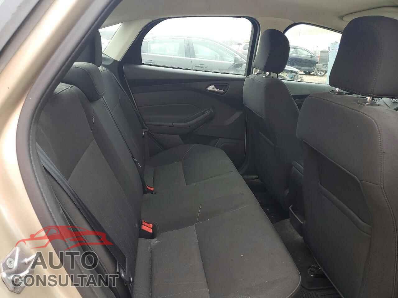 FORD FOCUS 2017 - 1FADP3F23HL328889