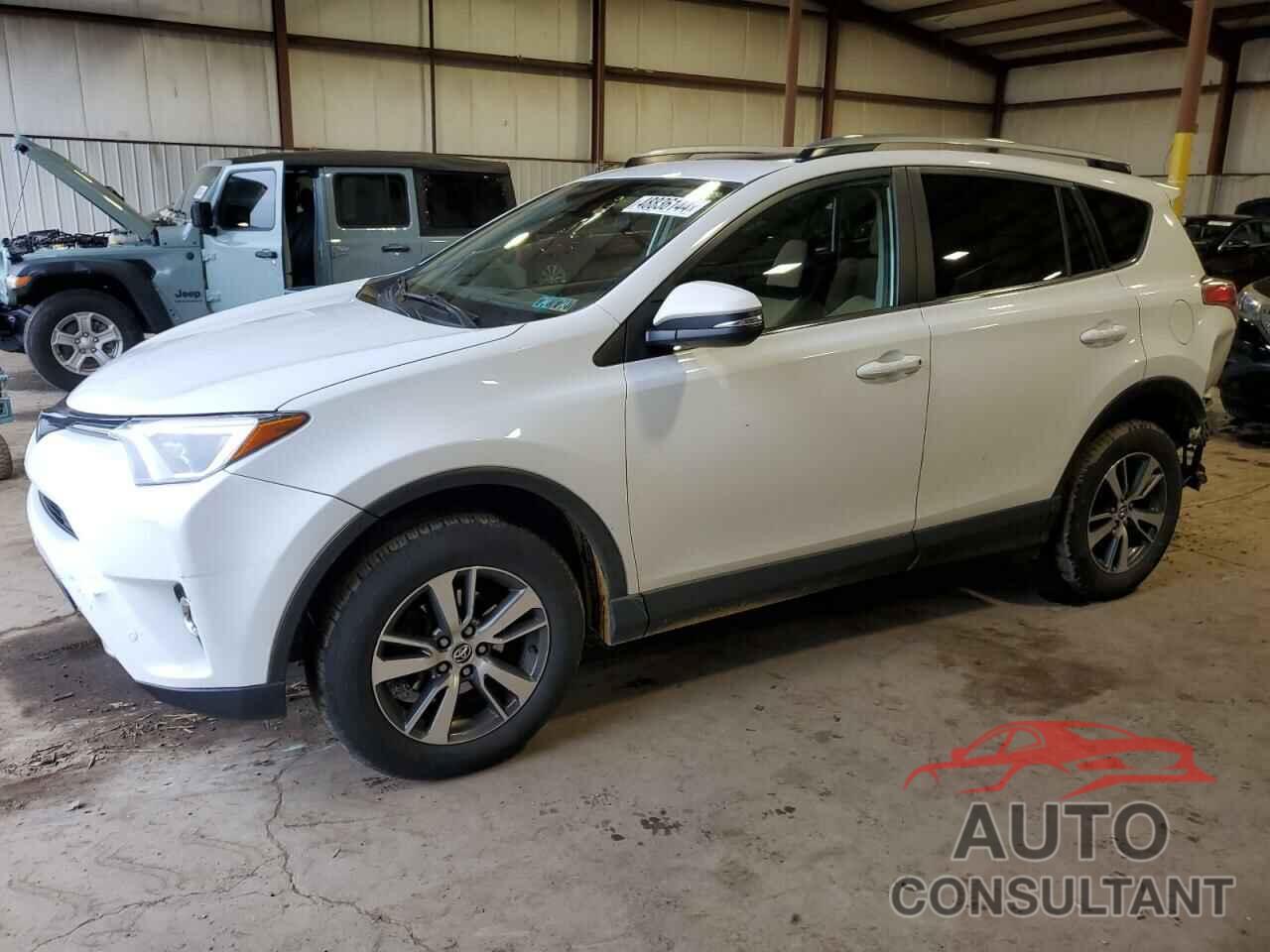 TOYOTA RAV4 2018 - JTMRFREV7JD228120