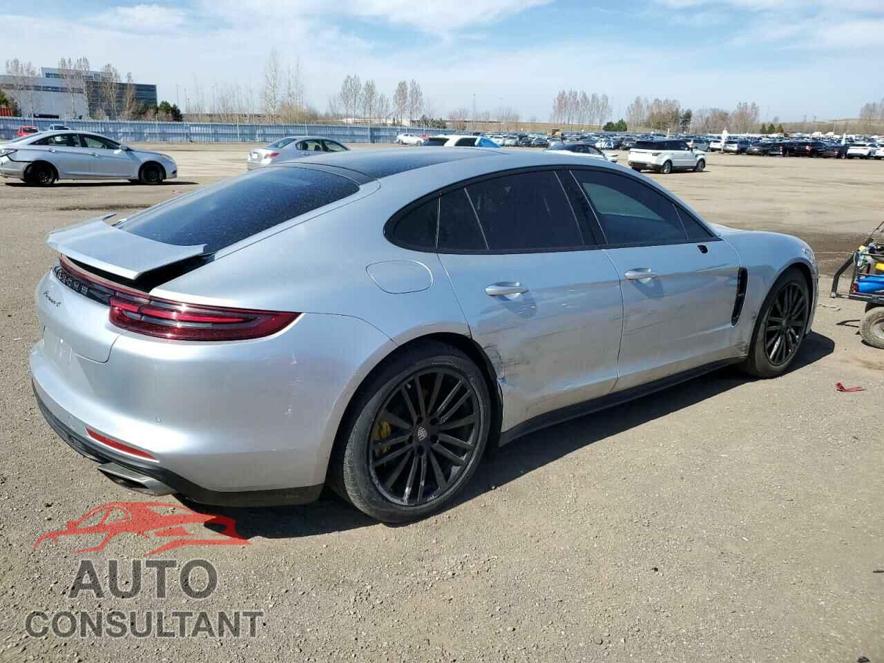 PORSCHE PANAMERA 2018 - WP0AA2A75JL110423