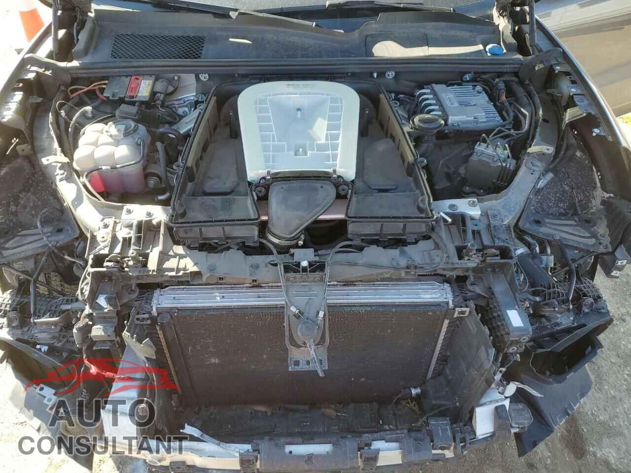 PORSCHE CAYENNE 2019 - WP1AA2AY2KDA18155