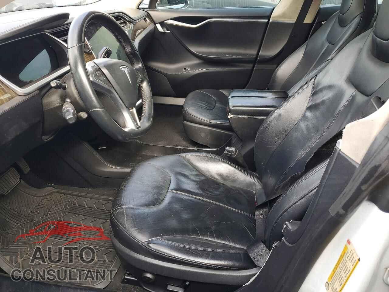 TESLA MODEL S 2013 - 5YJSA1CN0DFP13944
