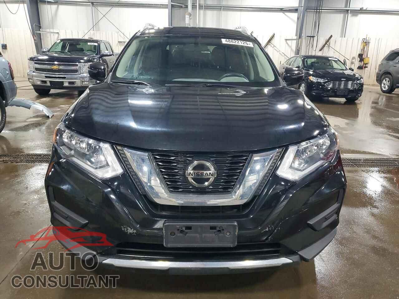 NISSAN ROGUE 2018 - KNMAT2MV9JP505637