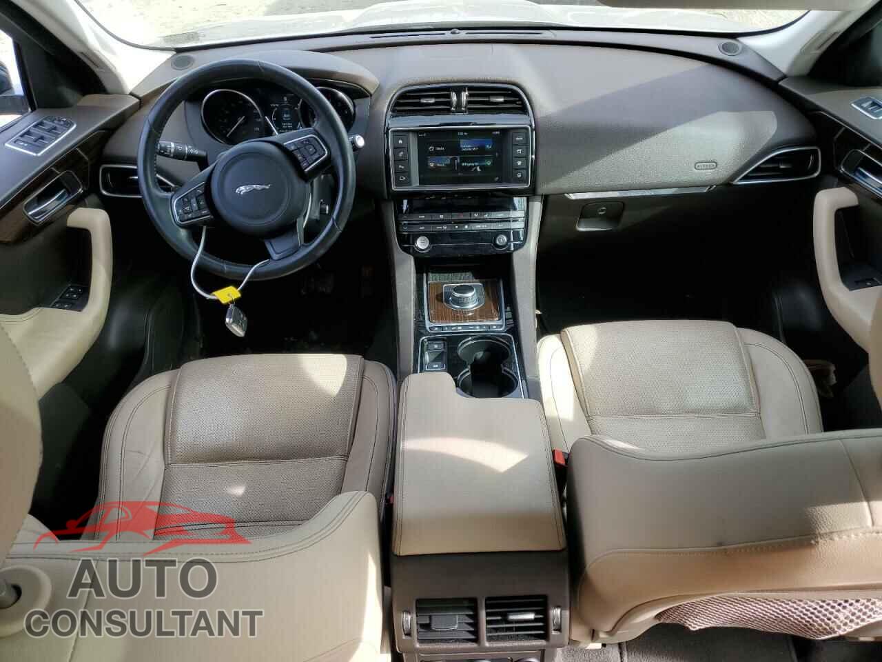 JAGUAR F-PACE 2017 - SADCK2BVXHA060972