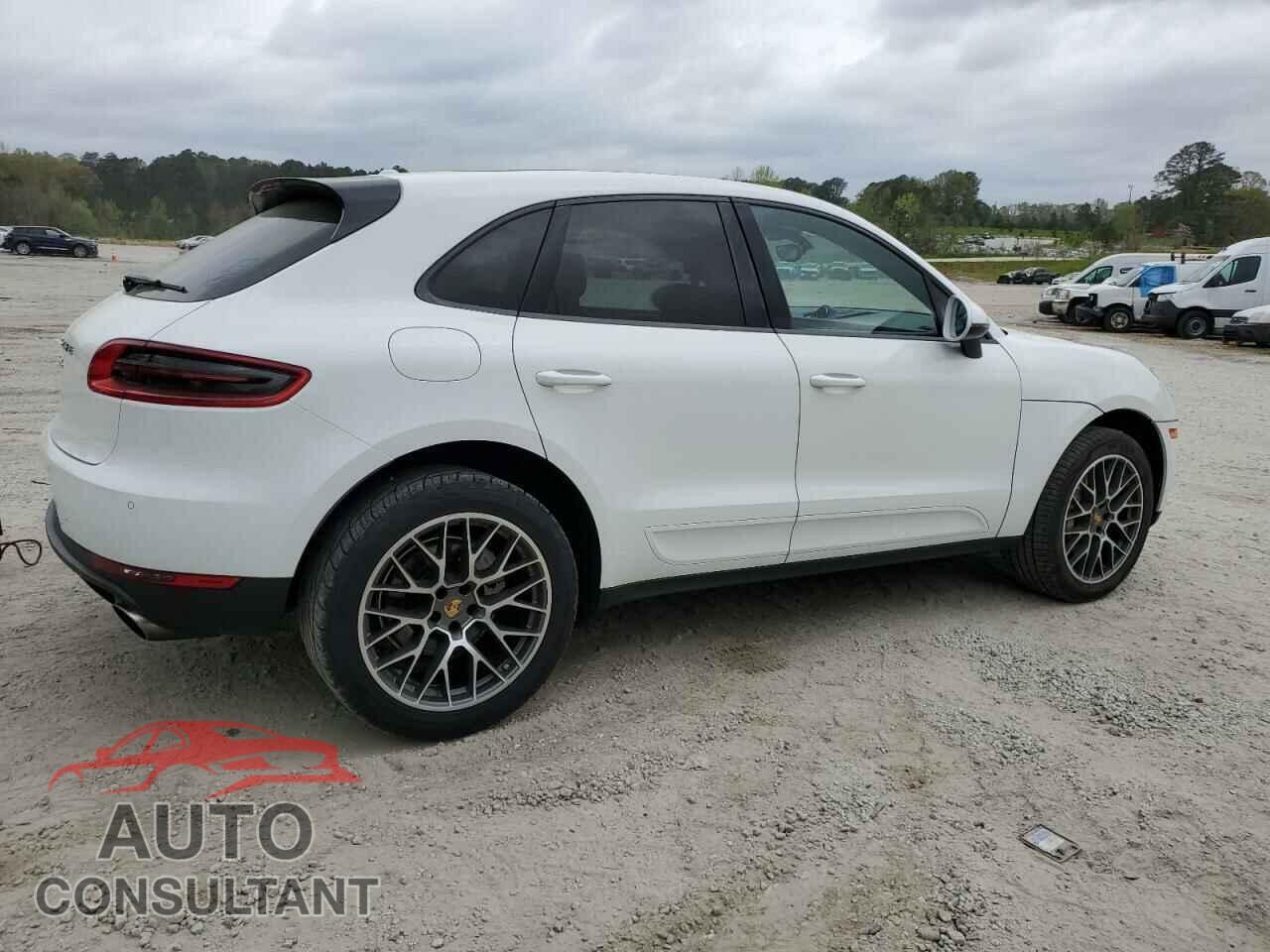 PORSCHE MACAN 2016 - WP1AB2A56GLB44776