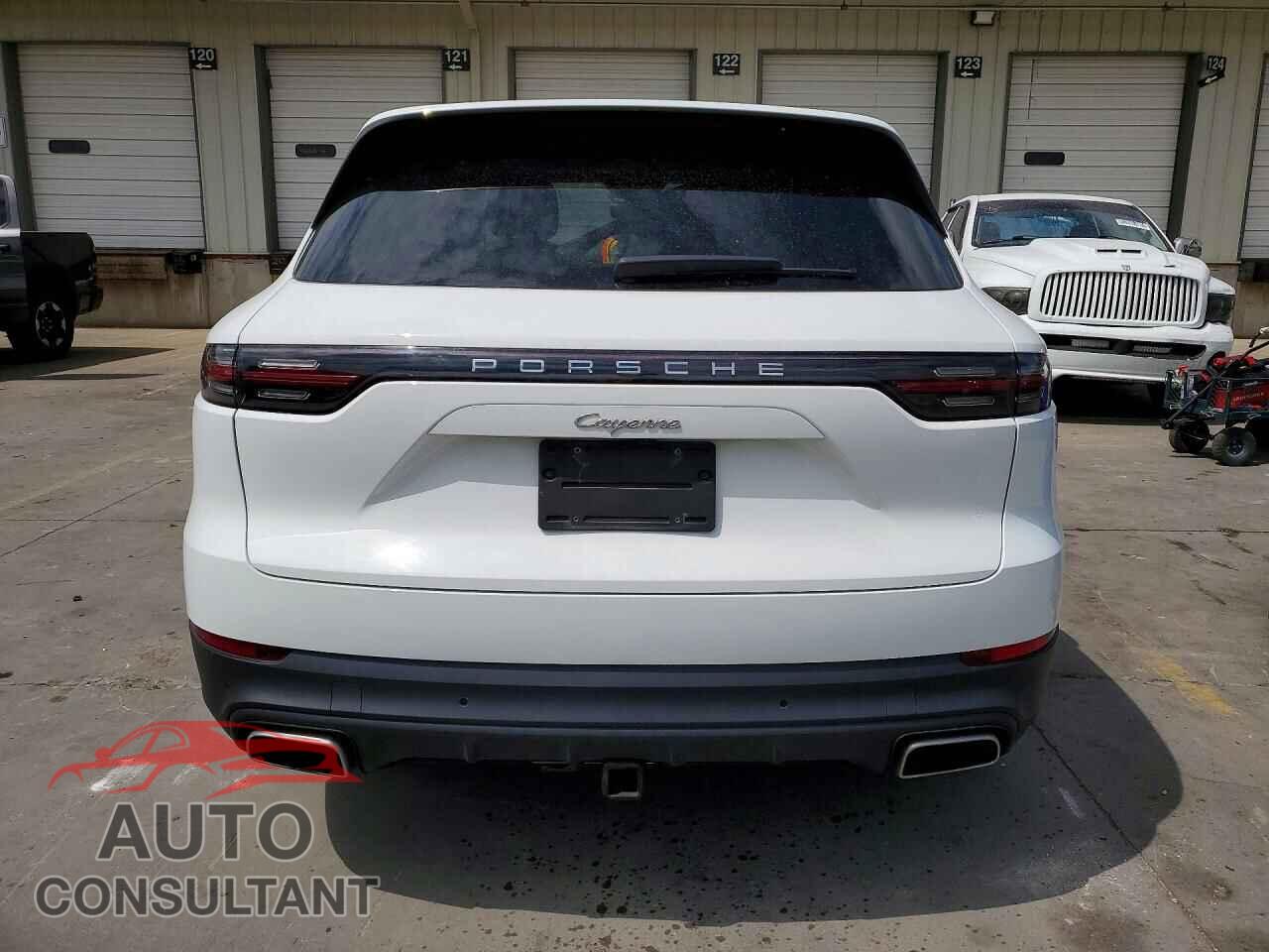 PORSCHE CAYENNE 2023 - WP1AA2AY4PDA10498