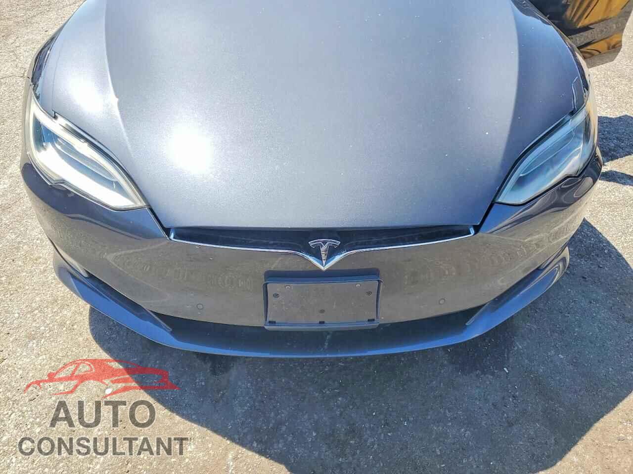 TESLA MODEL S 2017 - 5YJSA1E14HF205217