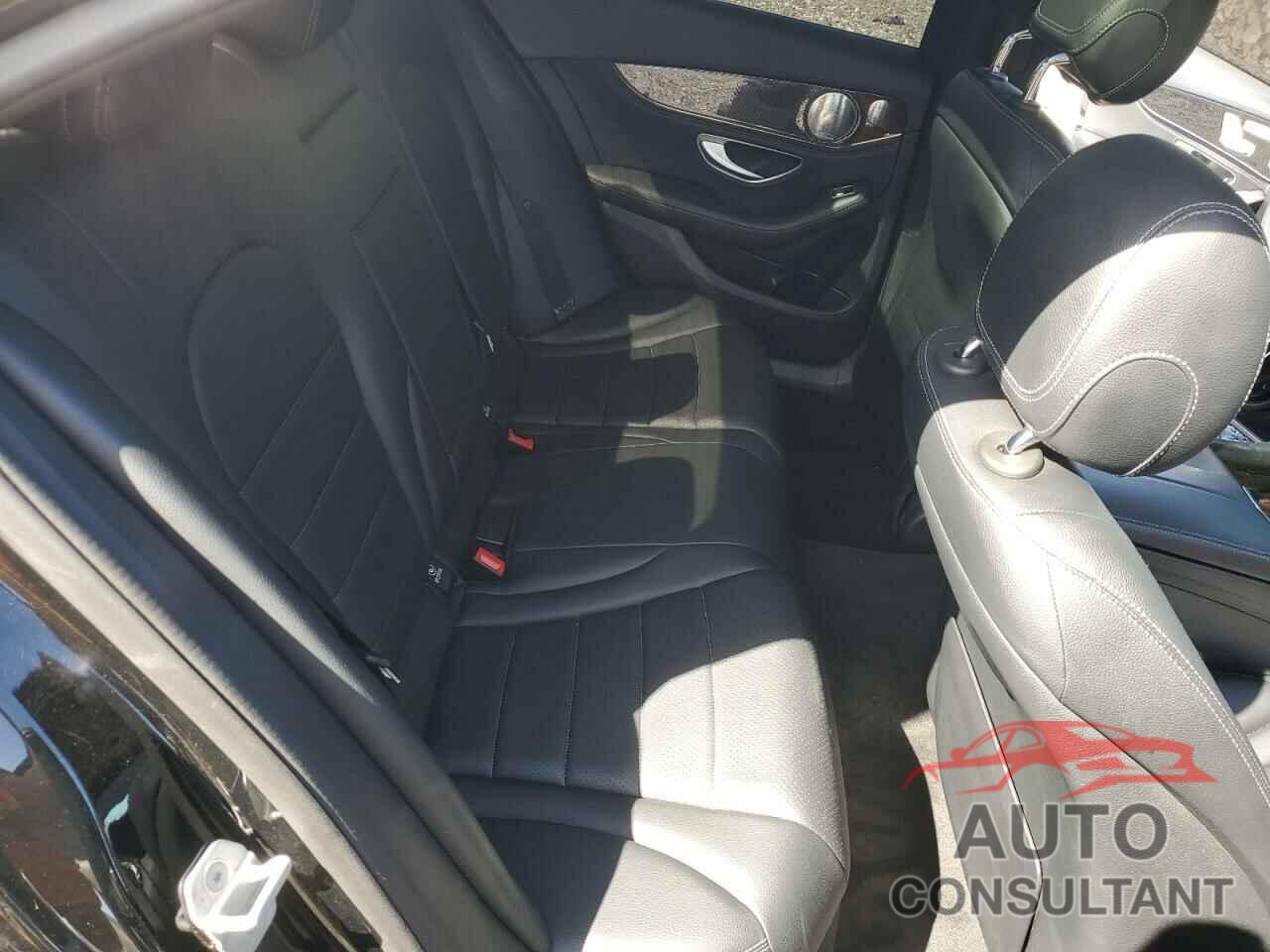 MERCEDES-BENZ C-CLASS 2015 - 55SWF4KB2FU004235