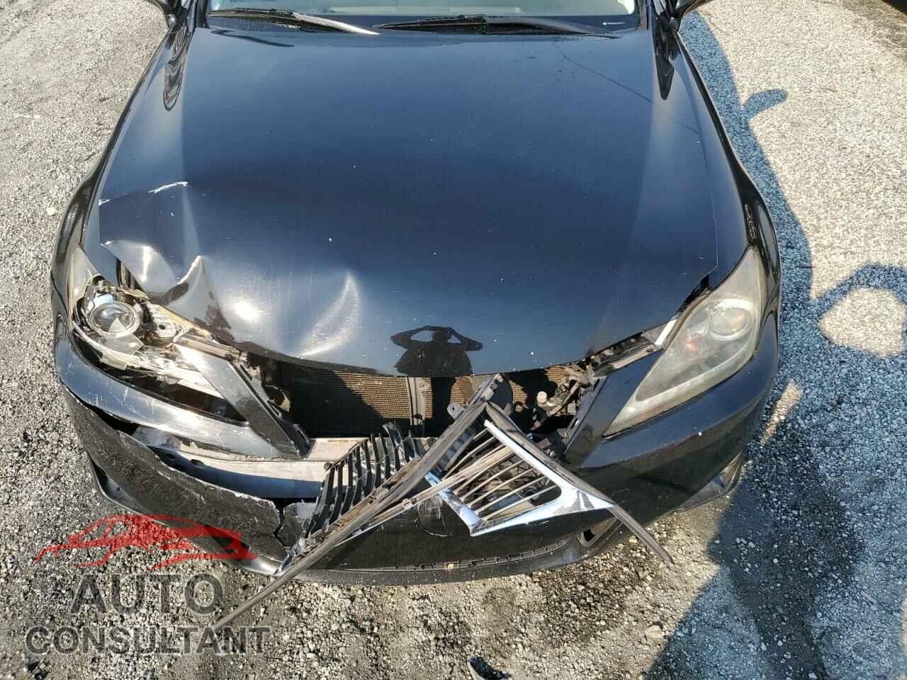 LEXUS IS 2012 - JTHBF5C29C5183177