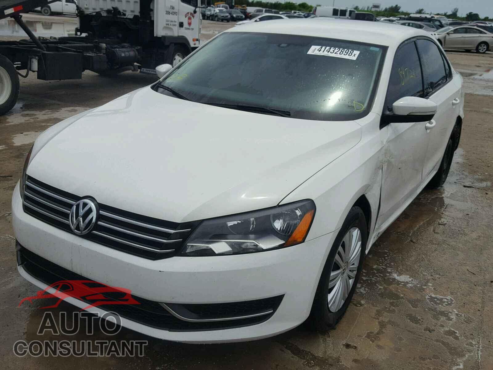 VOLKSWAGEN PASSAT 2015 - 1VWAT7A33FC063143