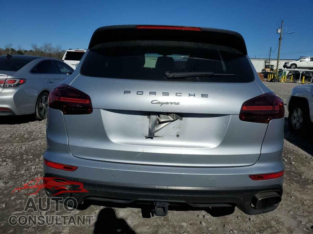 PORSCHE CAYENNE 2017 - WP1AA2A25HKA83758