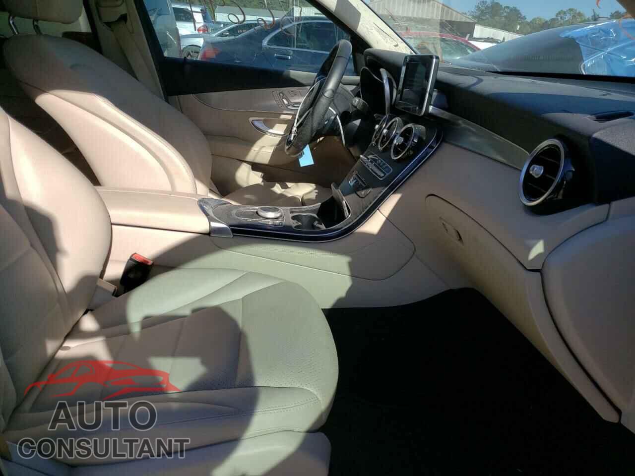 MERCEDES-BENZ GLC-CLASS 2019 - WDC0G4JB2KF574161