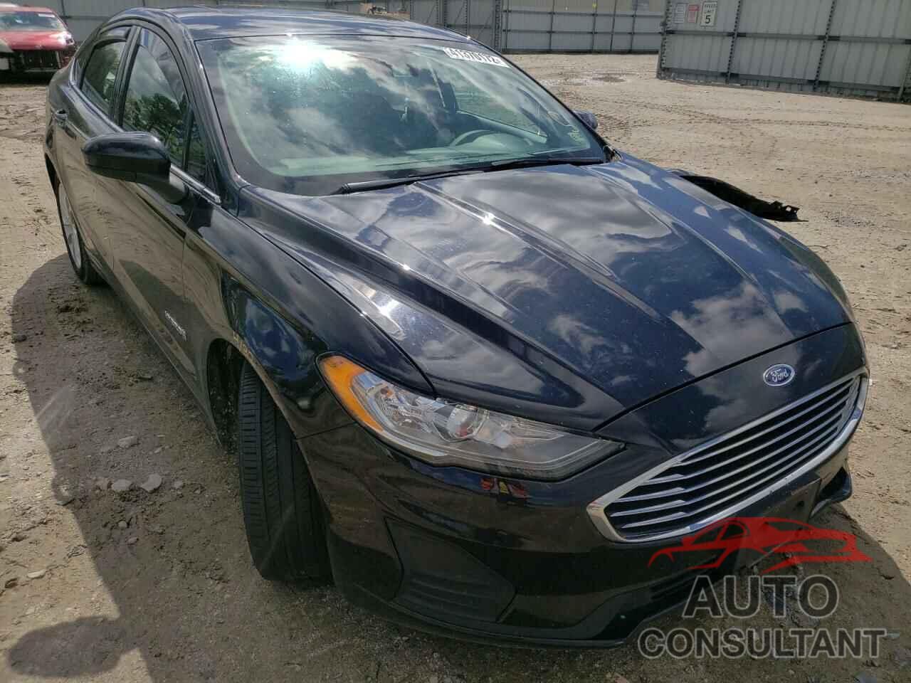 FORD FUSION 2019 - 3FA6P0LU1KR180327