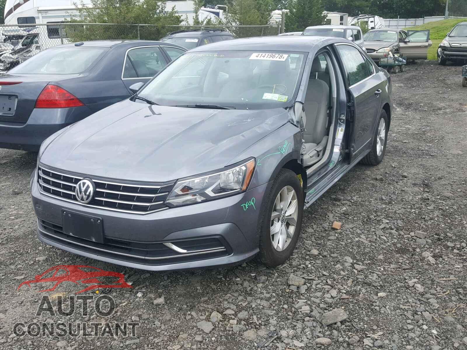 VOLKSWAGEN PASSAT 2017 - 1VWAT7A36HC014148