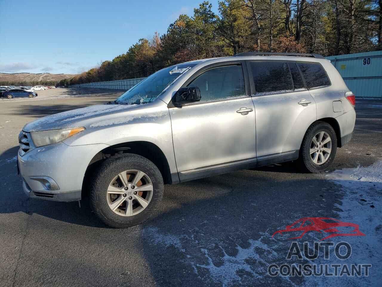 TOYOTA HIGHLANDER 2011 - 5TDBK3EH3BS049258