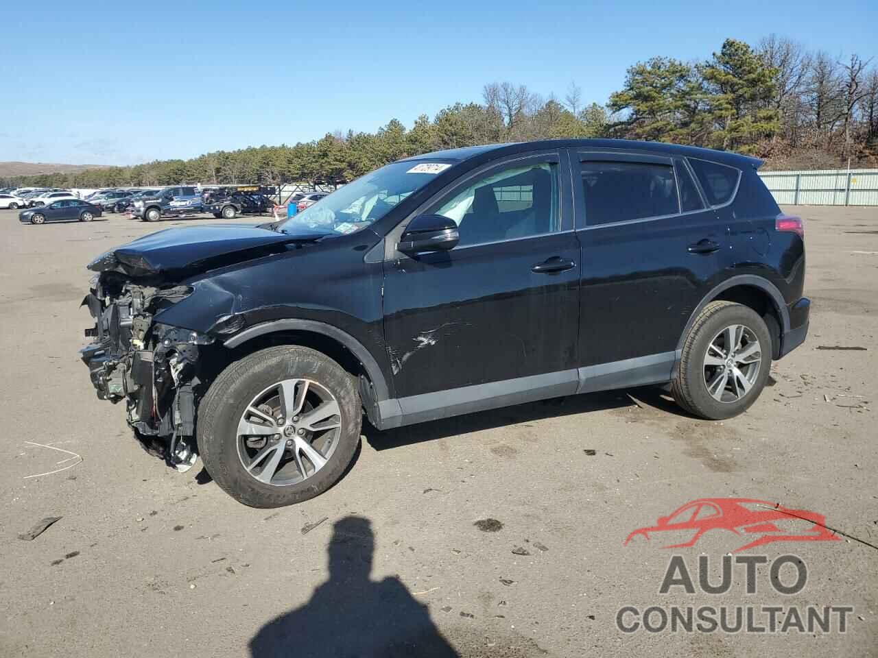 TOYOTA RAV4 2018 - 2T3RFREV1JW808594