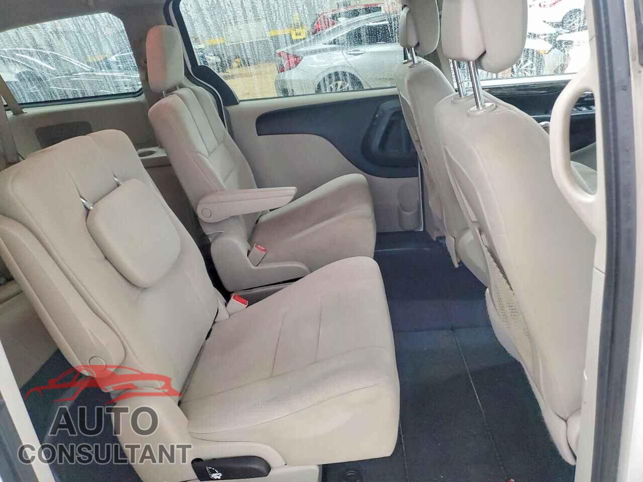 DODGE CARAVAN 2011 - 2D4RN3DG4BR715652