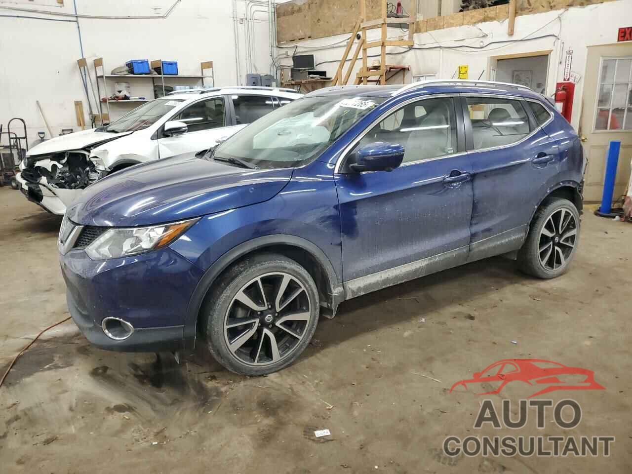 NISSAN ROGUE 2018 - JN1BJ1CR9JW206506