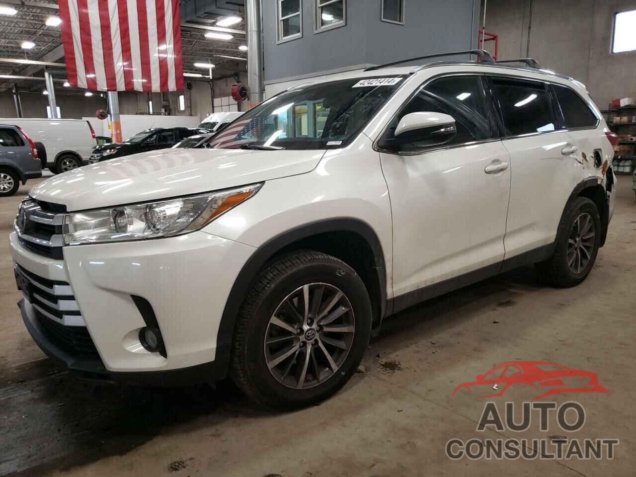 TOYOTA HIGHLANDER 2019 - 5TDJZRFH4KS568506