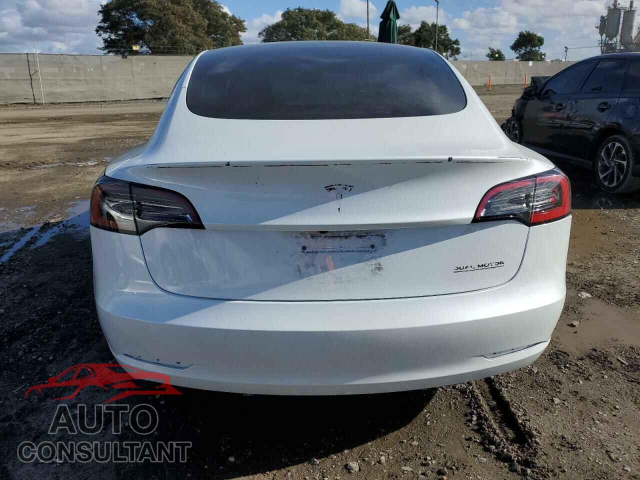 TESLA MODEL 3 2023 - 5YJ3E1ECXPF497349