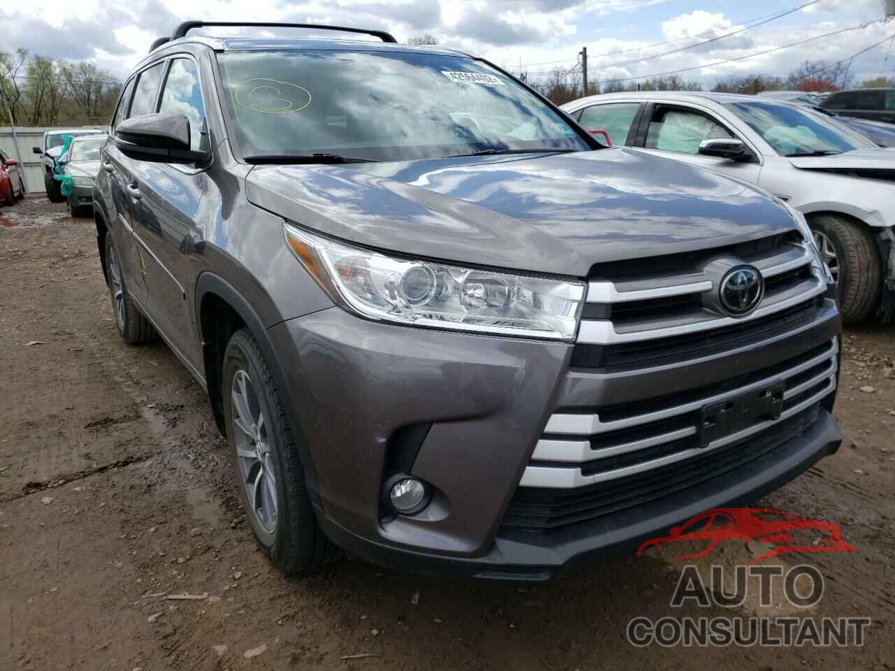 TOYOTA HIGHLANDER 2018 - 5TDJZRFH4JS546424