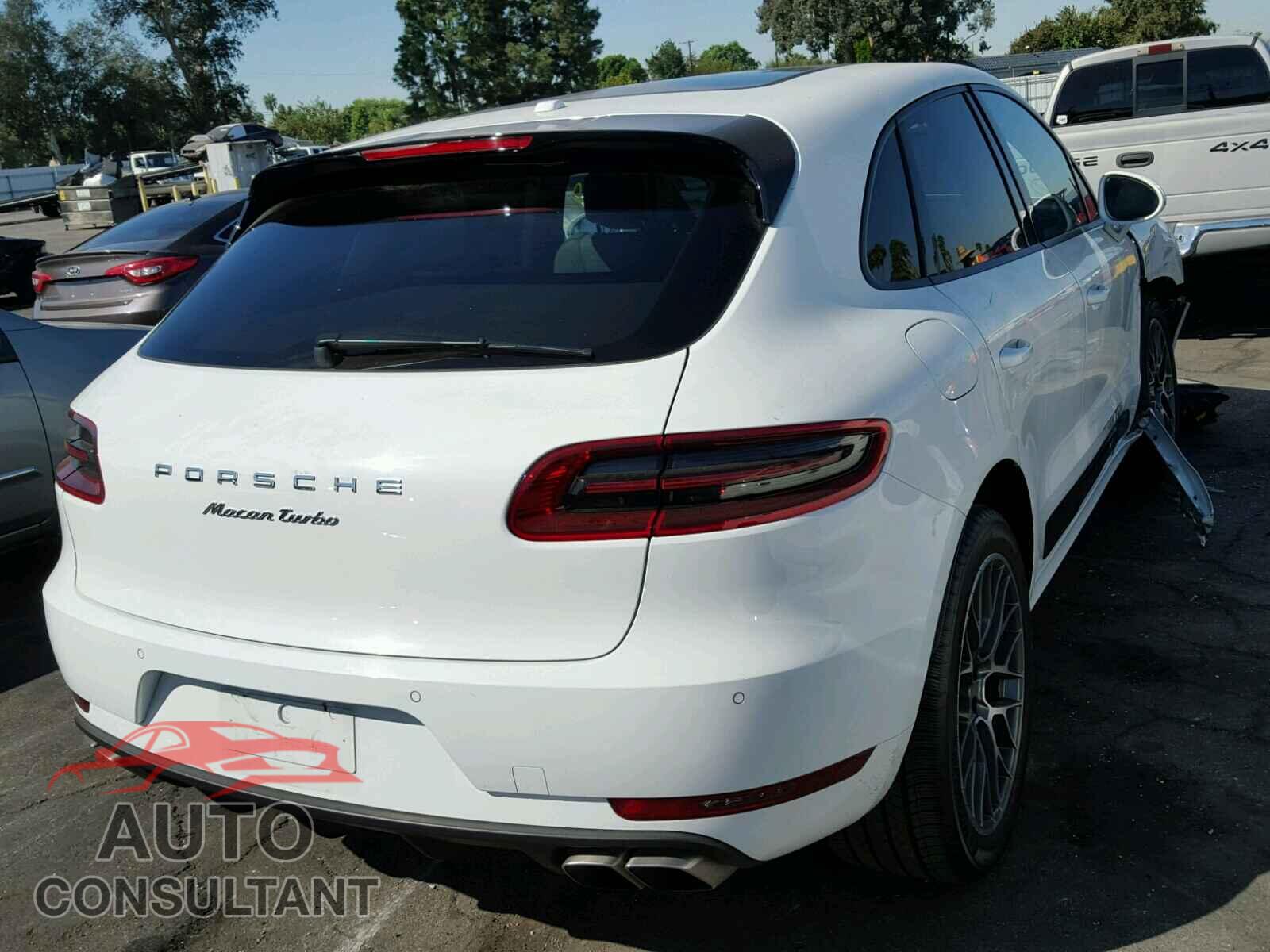 PORSCHE MACAN 2015 - WP1AF2A51FLB99672