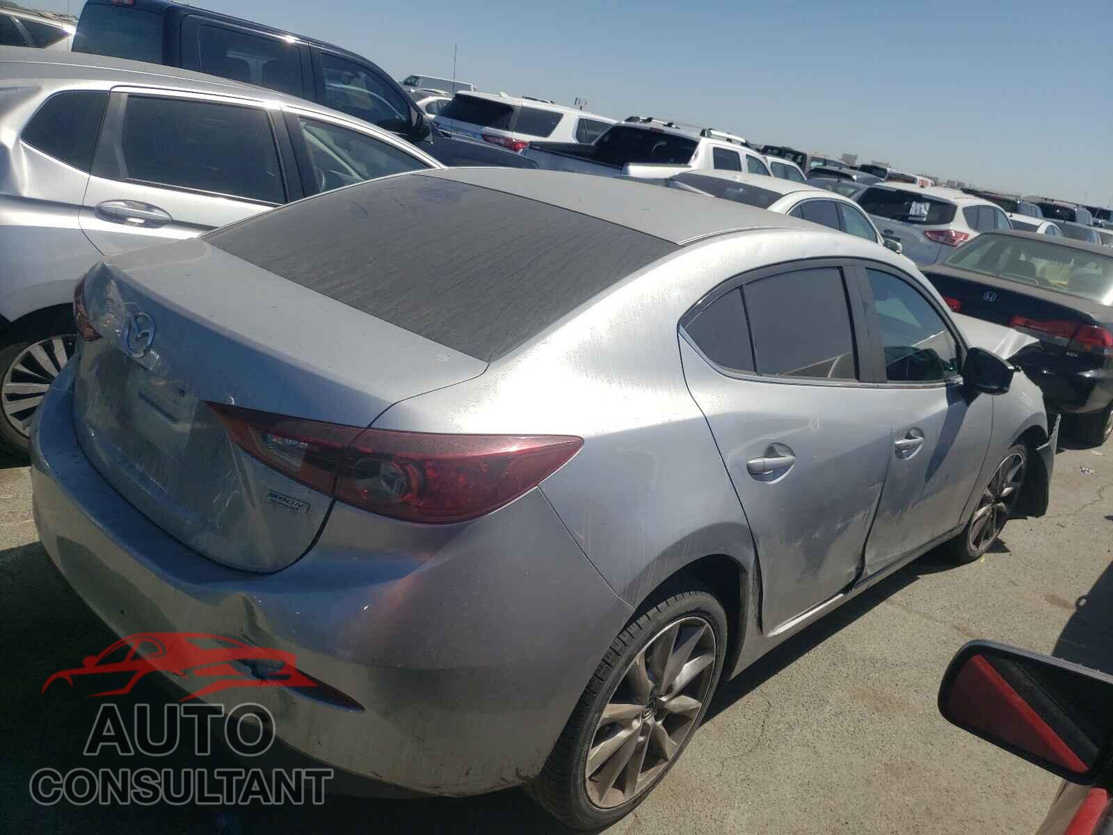 MAZDA 3 2017 - 3MZBN1V72HM116165