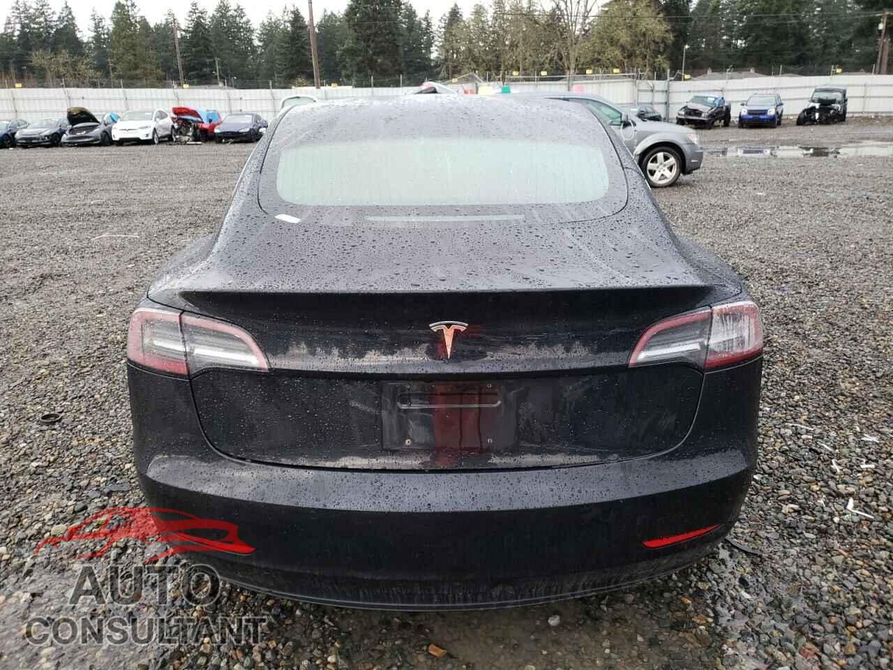 TESLA MODEL 3 2018 - 5YJ3E1EB3JF071680