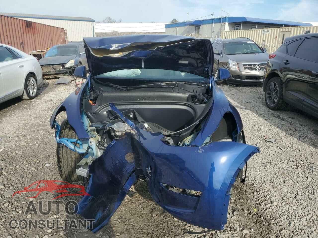 TESLA MODEL Y 2023 - 7SAYGAEE7PF802469