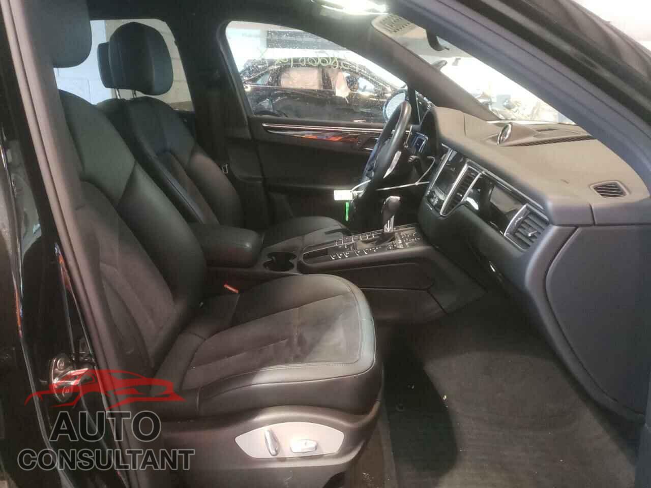 PORSCHE MACAN 2018 - WP1AA2A50JLB01030