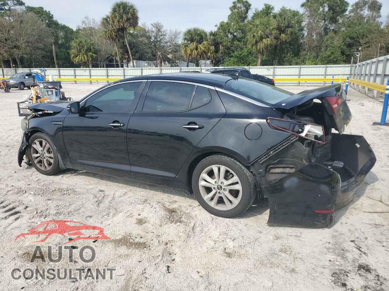 KIA OPTIMA 2011 - KNAGN4A75B5109401