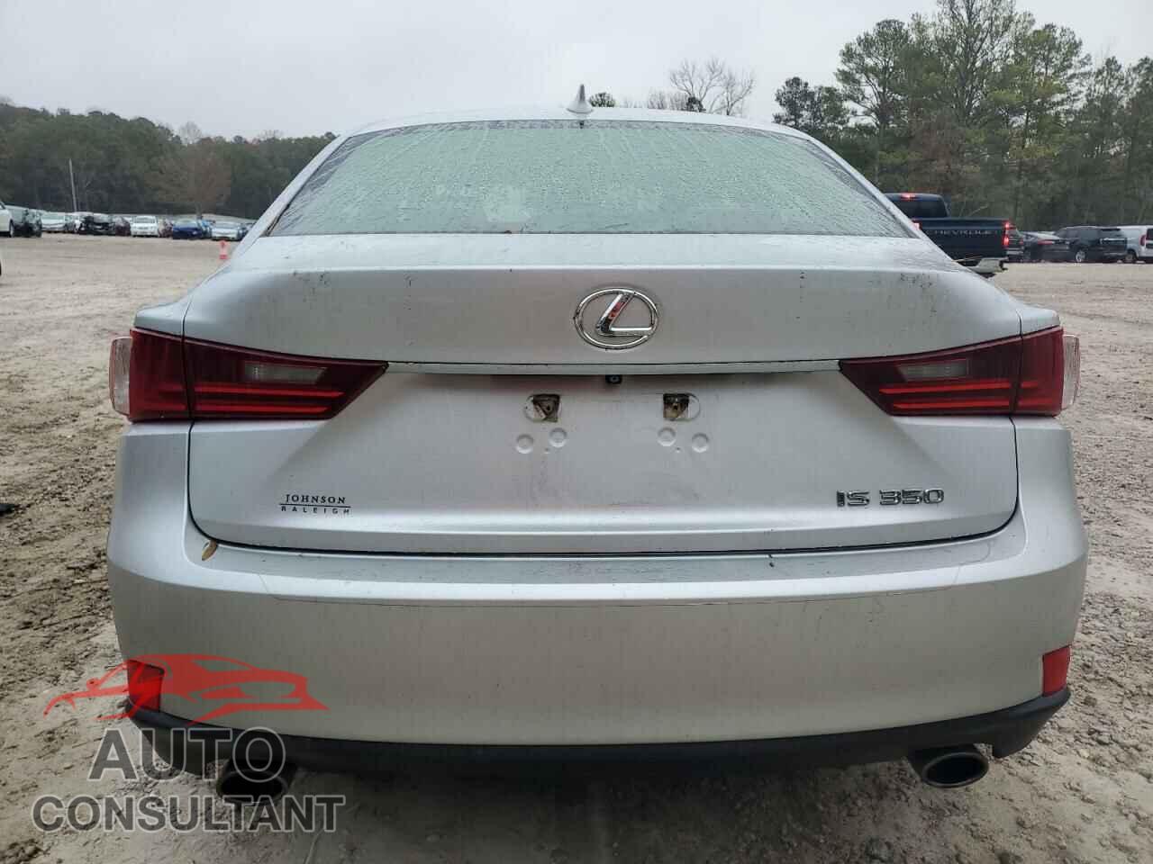 LEXUS IS 2014 - JTHBE1D20E5010273