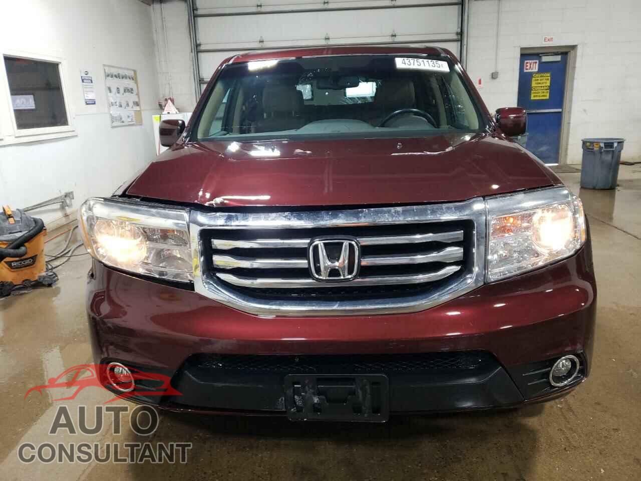 HONDA PILOT 2015 - 5FNYF4H53FB049745