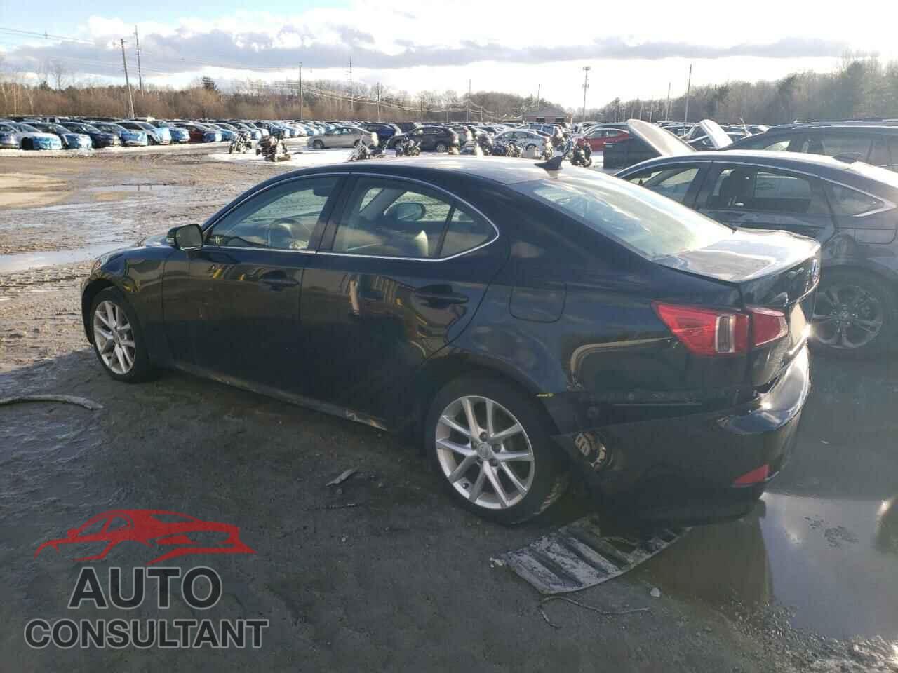 LEXUS IS 2012 - JTHCF5C21C5059215