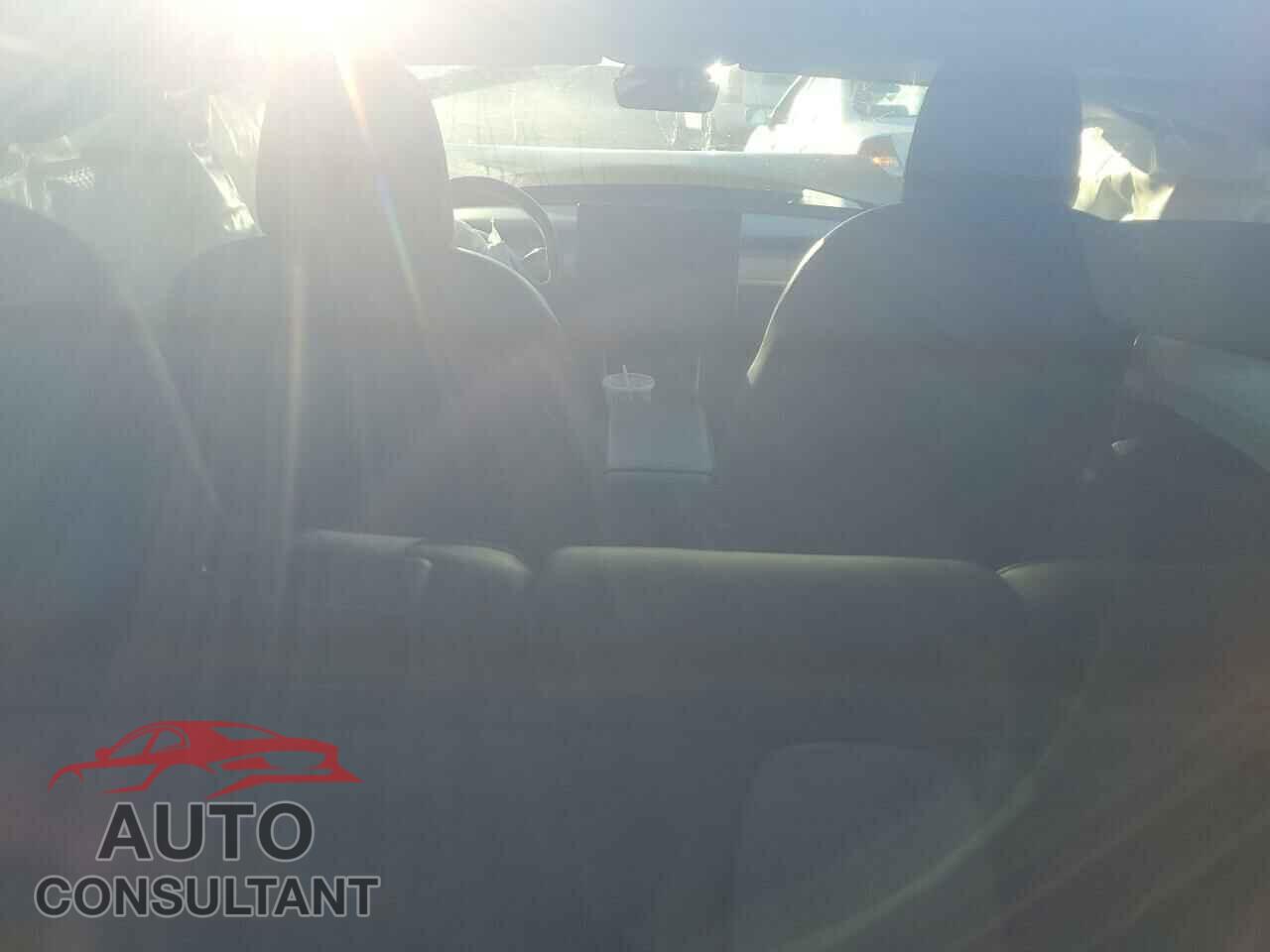 TESLA MODEL 3 2019 - 5YJ3E1EAXKF399347