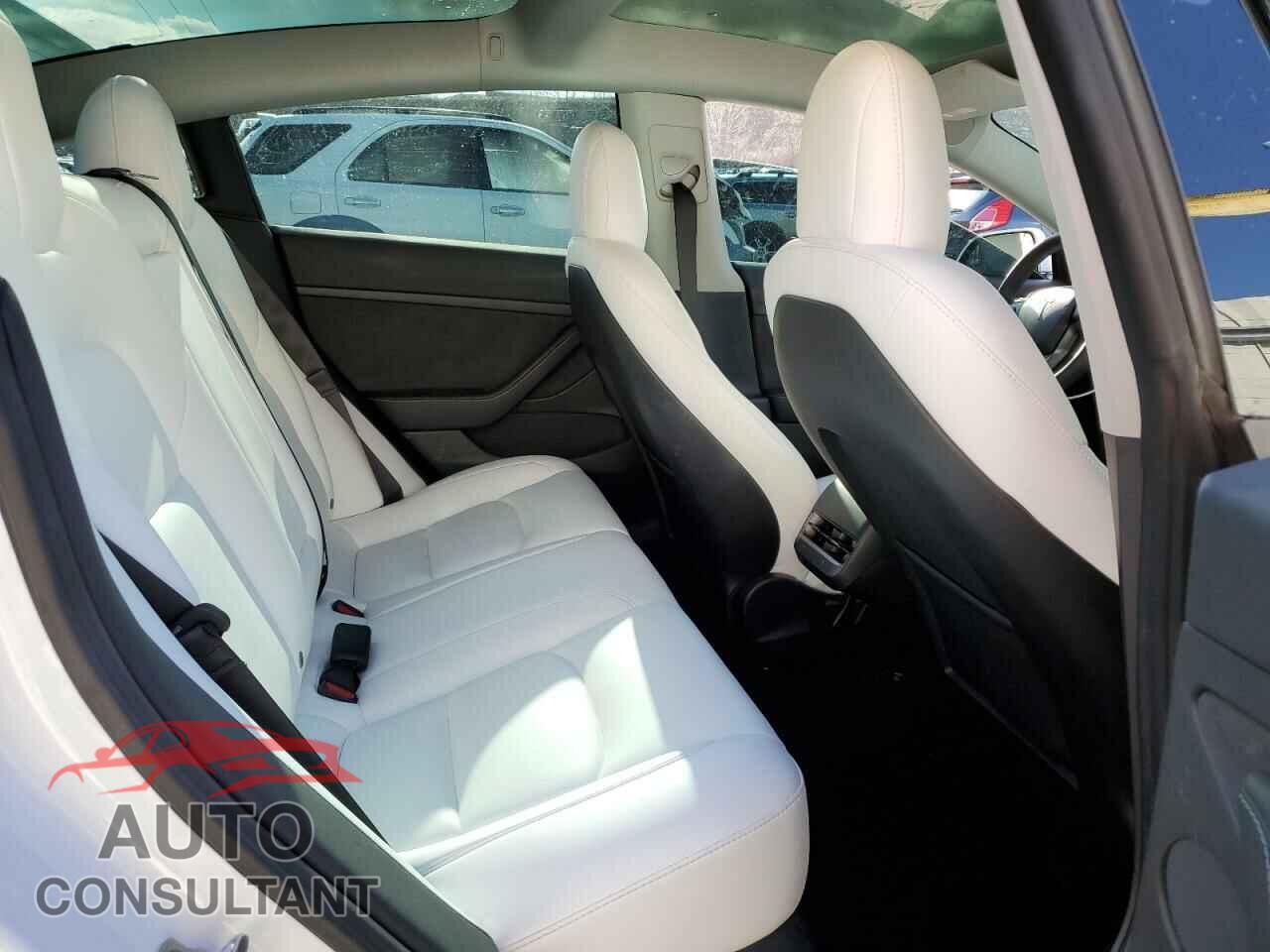 TESLA MODEL 3 2023 - 5YJ3E1EA3PF383711