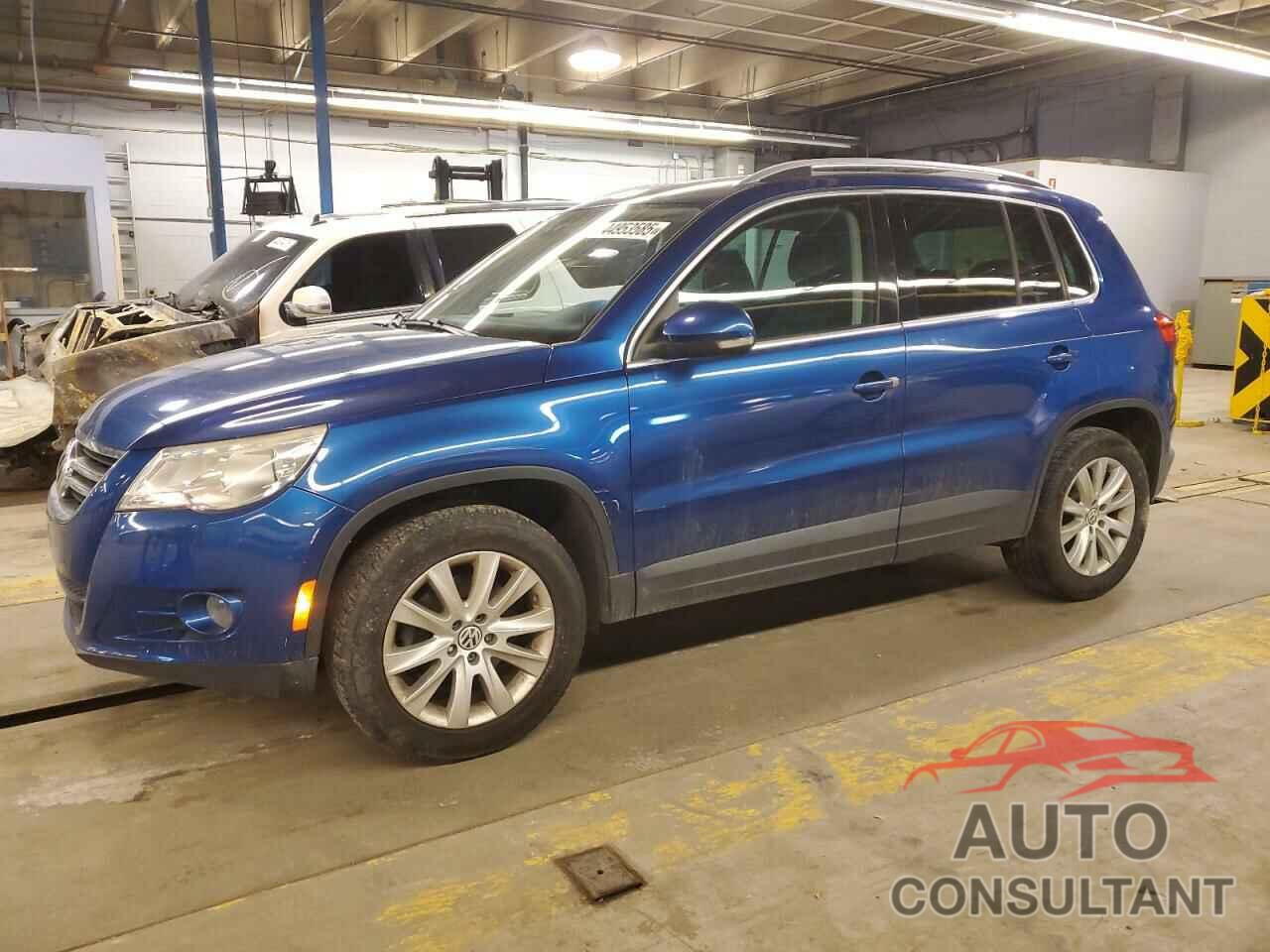 VOLKSWAGEN TIGUAN 2009 - WVGBV75N69W001733