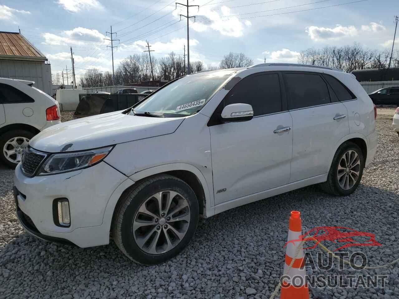 KIA SORENTO 2015 - 5XYKWDA79FG607933