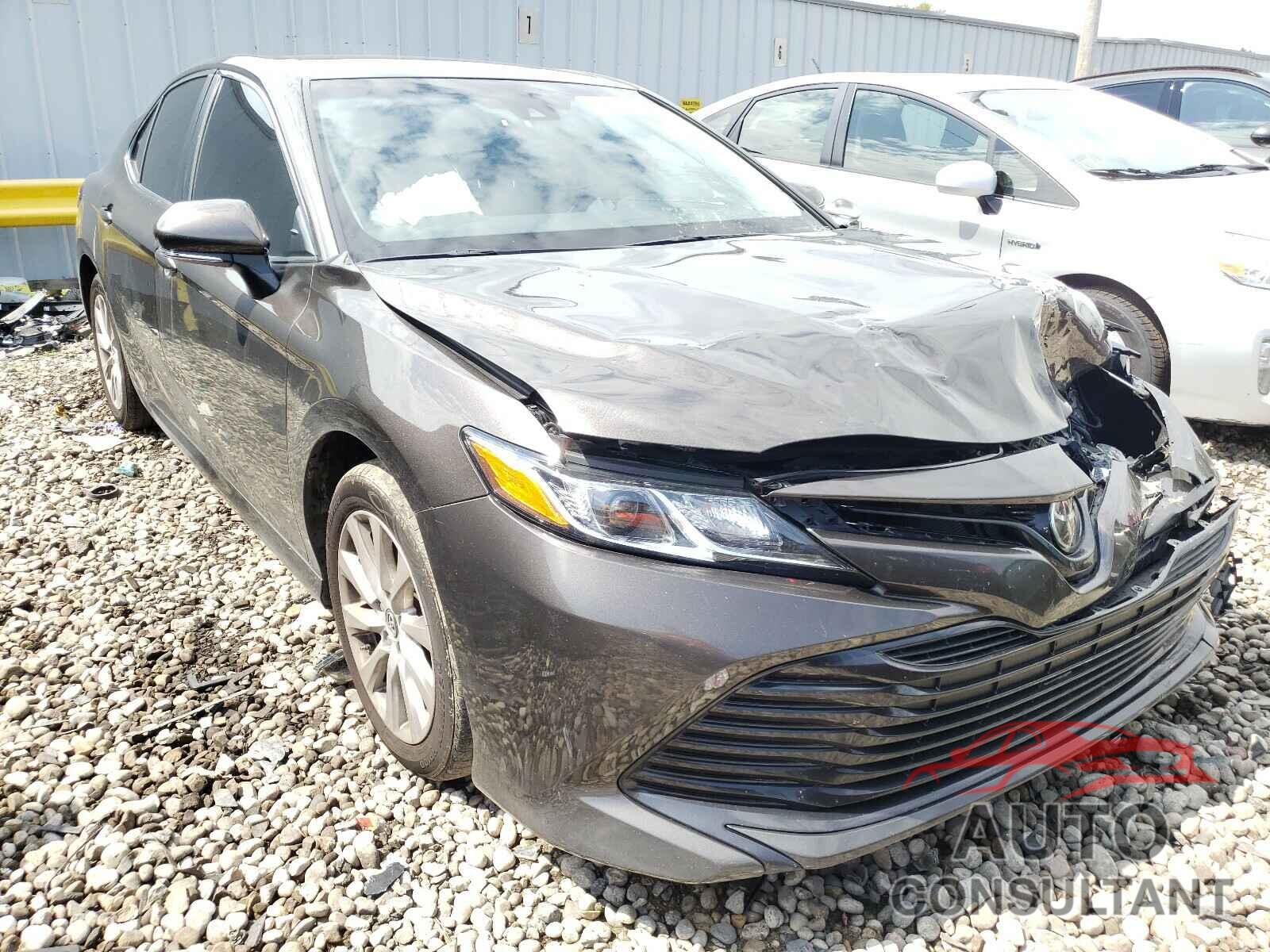TOYOTA CAMRY 2018 - JTNB11HKXJ3046366
