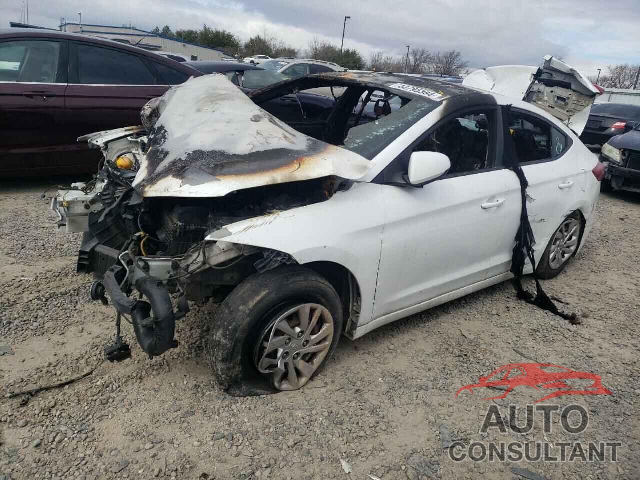 HYUNDAI ELANTRA 2017 - 5NPD74LF2HH164515
