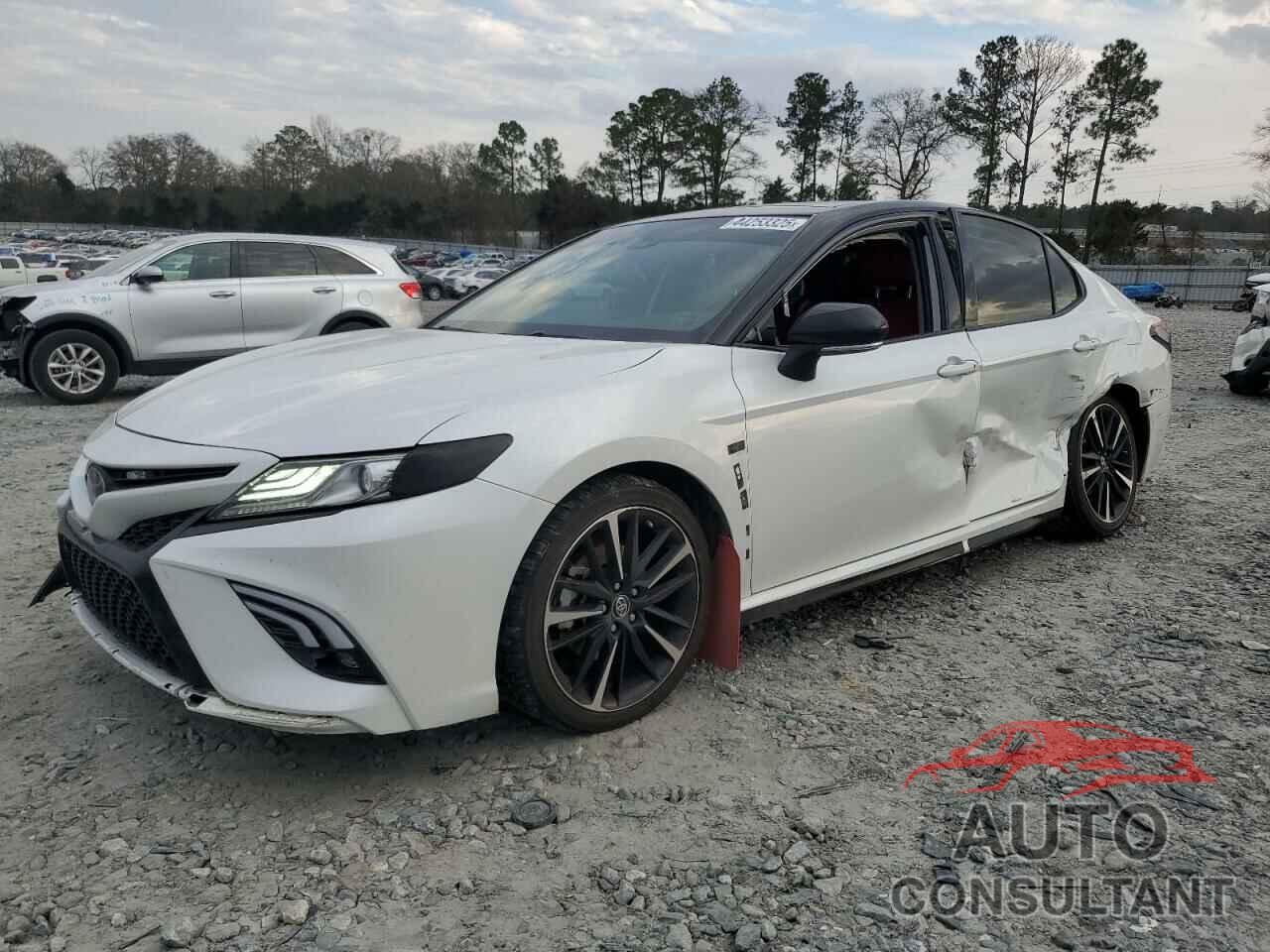 TOYOTA CAMRY 2019 - 4T1B61HK8KU227771