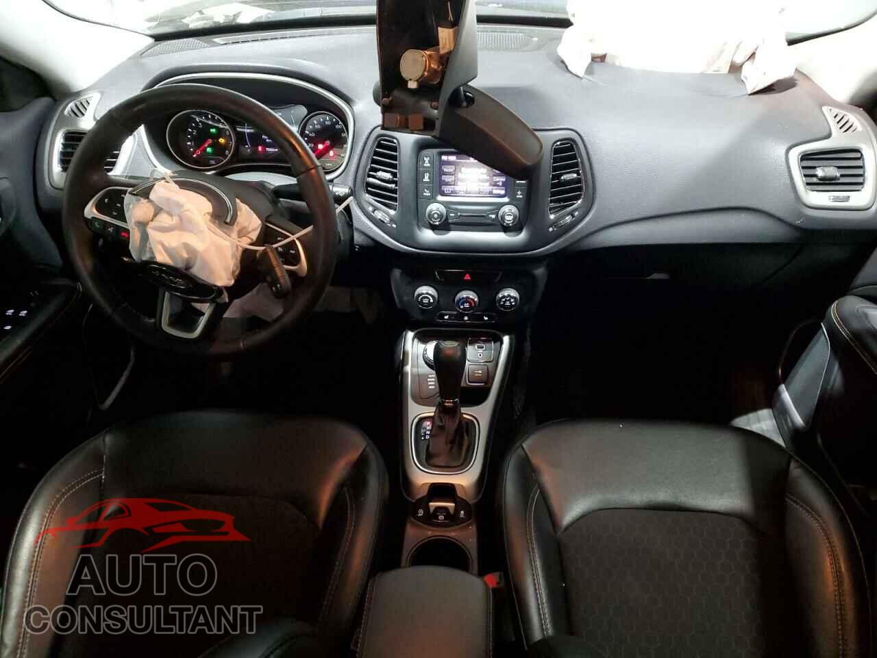JEEP COMPASS 2018 - 3C4NJDBB9JT484196