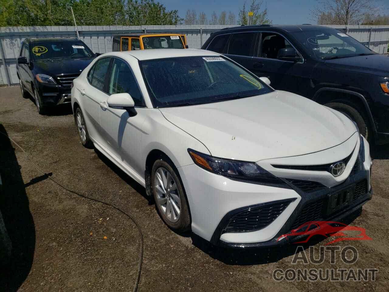 TOYOTA CAMRY 2021 - 4T1G11AK0MU453126