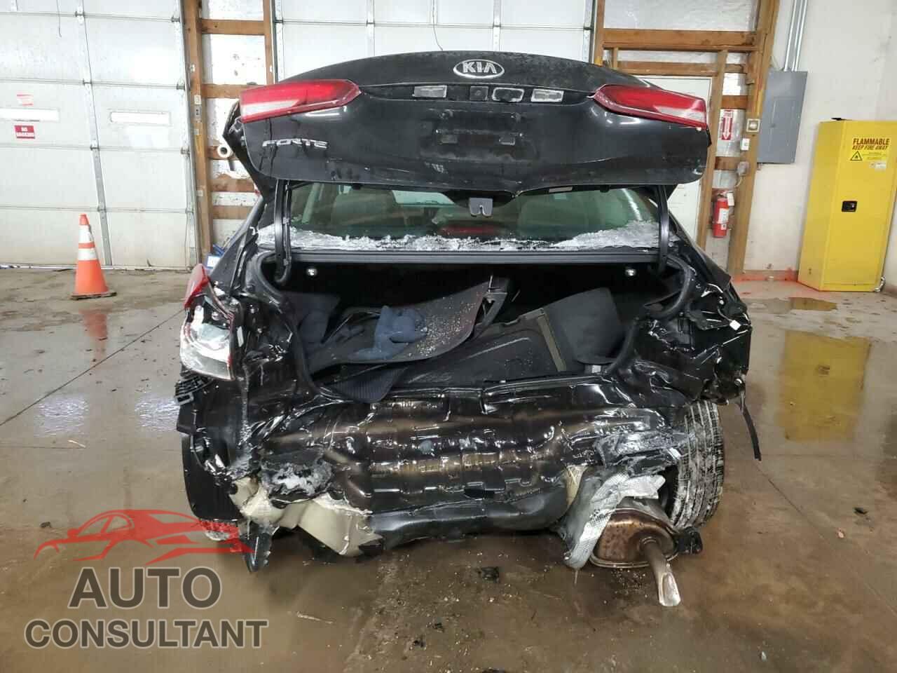KIA FORTE 2017 - 3KPFK4A79HE110703