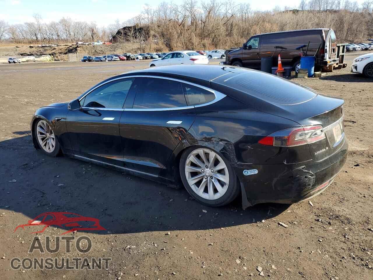 TESLA MODEL S 2018 - 5YJSA1E26JF266678