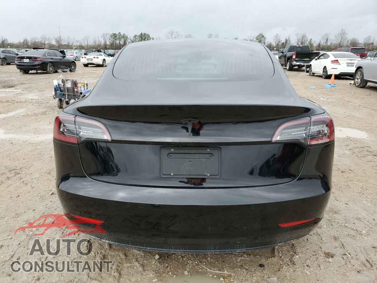 TESLA MODEL 3 2020 - 5YJ3E1EA2LF796584